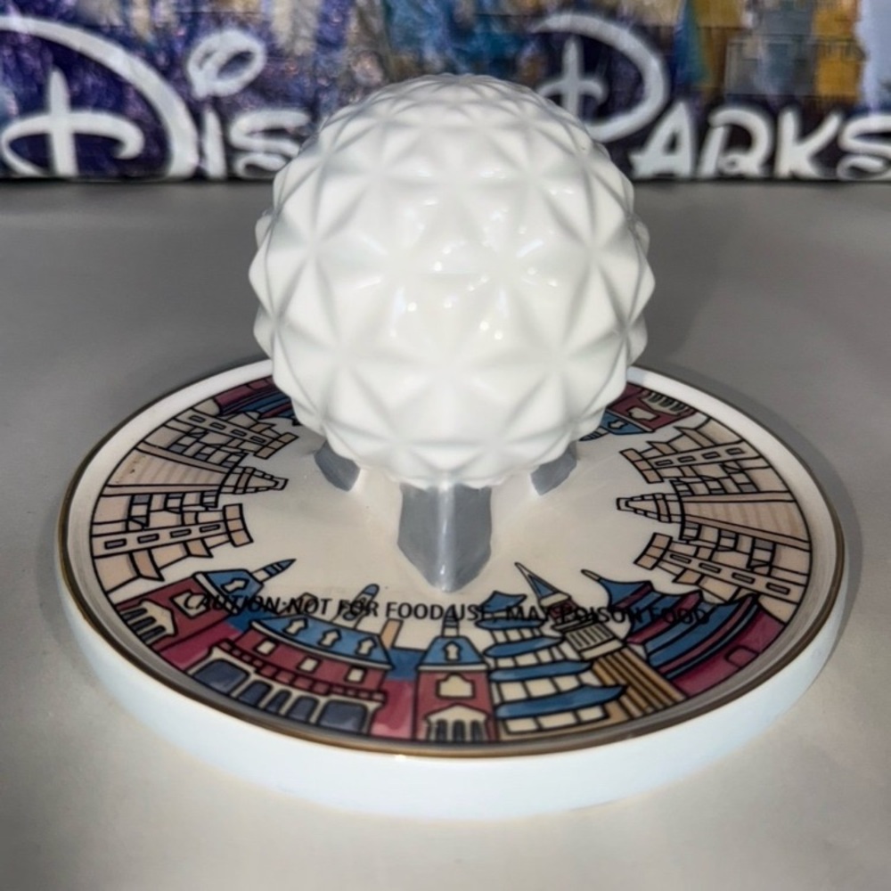 Disney parks icons Epcot ball spaceship earth & world showcase trinket tray